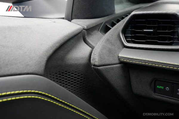 Lamborghini Revuelto | Passenger Display | Carbon Interior
