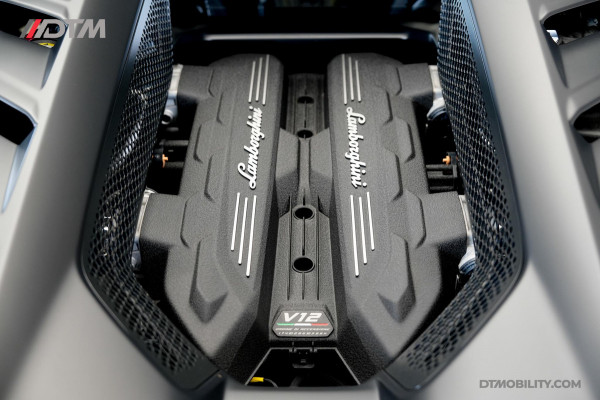 Lamborghini Revuelto | Passenger Display | Carbon Interior