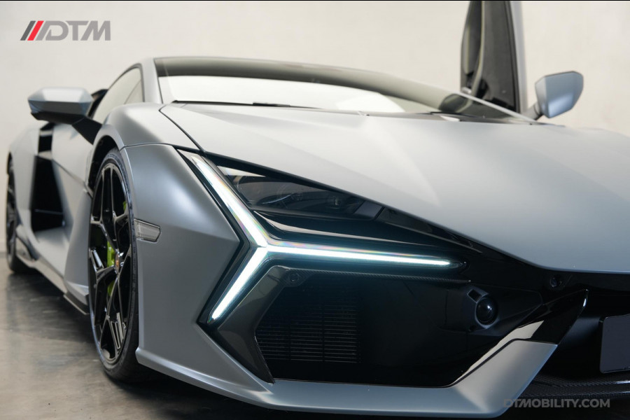 Lamborghini Revuelto | Passenger Display | Carbon Interior