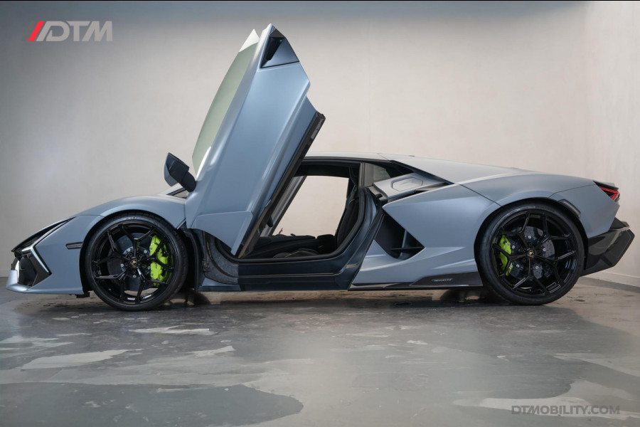 Lamborghini Revuelto | Passenger Display | Carbon Interior