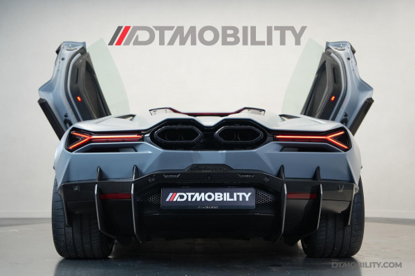 Lamborghini Revuelto | Passenger Display | Carbon Interior