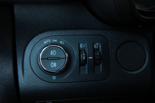 Opel Combo 1.5D L1H1 Edition / Navi & App Connect / Stuur verwarming / PDC