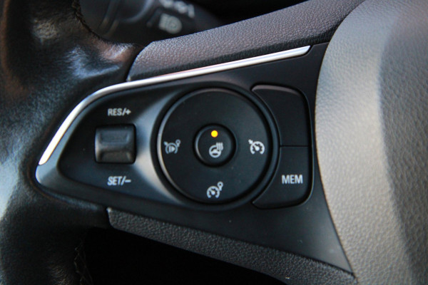 Opel Combo 1.5D L1H1 Edition / Navi & App Connect / Stuur verwarming / PDC
