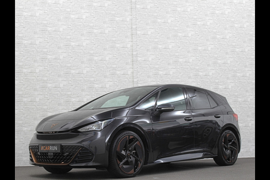 CUPRA Born e-Boost 231PK 62 kWh | Panorama | Dynamic-Pakket | 20'' Blizzard | ACC | Dodehoek | Copper-Details | Keyless | Sfeerverlichting | LED | Pilot M+ | Tech-L Pakket | Carplay | Stuurverwarming | Interieur-Voorverwarming | Getint Glas | Draadloos Laden |