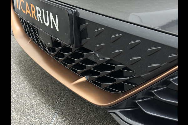 CUPRA Born e-Boost 231PK 62 kWh | Panorama | Dynamic-Pakket | 20'' Blizzard | ACC | Dodehoek | Copper-Details | Keyless | Sfeerverlichting | LED | Pilot M+ | Tech-L Pakket | Carplay | Stuurverwarming | Interieur-Voorverwarming | Getint Glas | Draadloos Laden |