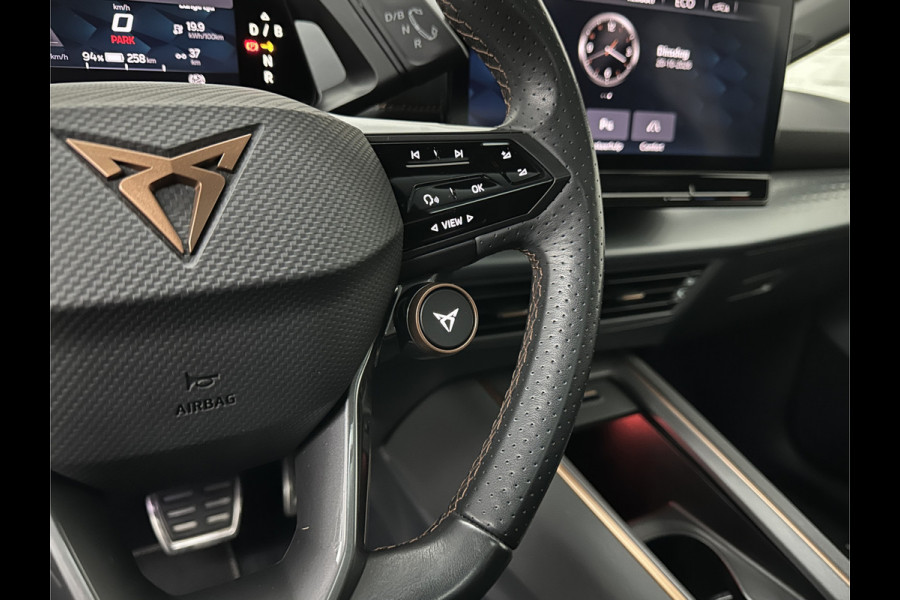 CUPRA Born e-Boost 231PK 62 kWh | Panorama | Dynamic-Pakket | 20'' Blizzard | ACC | Dodehoek | Copper-Details | Keyless | Sfeerverlichting | LED | Pilot M+ | Tech-L Pakket | Carplay | Stuurverwarming | Interieur-Voorverwarming | Getint Glas | Draadloos Laden |