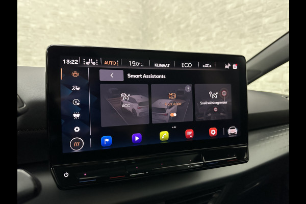 CUPRA Born e-Boost 231PK 62 kWh | Panorama | Dynamic-Pakket | 20'' Blizzard | ACC | Dodehoek | Copper-Details | Keyless | Sfeerverlichting | LED | Pilot M+ | Tech-L Pakket | Carplay | Stuurverwarming | Interieur-Voorverwarming | Getint Glas | Draadloos Laden |
