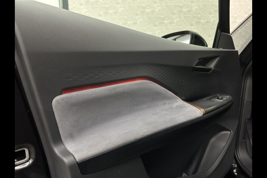 CUPRA Born e-Boost 231PK 62 kWh | Panorama | Dynamic-Pakket | 20'' Blizzard | ACC | Dodehoek | Copper-Details | Keyless | Sfeerverlichting | LED | Pilot M+ | Tech-L Pakket | Carplay | Stuurverwarming | Interieur-Voorverwarming | Getint Glas | Draadloos Laden |