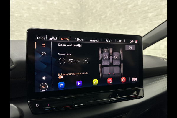 CUPRA Born e-Boost 231PK 62 kWh | Panorama | Dynamic-Pakket | 20'' Blizzard | ACC | Dodehoek | Copper-Details | Keyless | Sfeerverlichting | LED | Pilot M+ | Tech-L Pakket | Carplay | Stuurverwarming | Interieur-Voorverwarming | Getint Glas | Draadloos Laden |