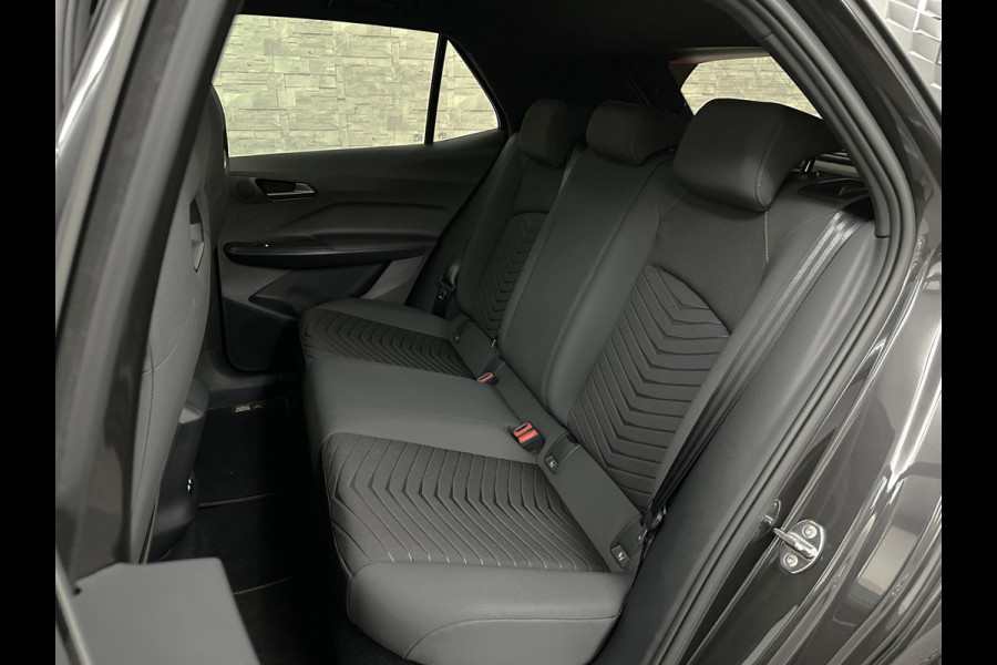 CUPRA Born e-Boost 231PK 62 kWh | Panorama | Dynamic-Pakket | 20'' Blizzard | ACC | Dodehoek | Copper-Details | Keyless | Sfeerverlichting | LED | Pilot M+ | Tech-L Pakket | Carplay | Stuurverwarming | Interieur-Voorverwarming | Getint Glas | Draadloos Laden |