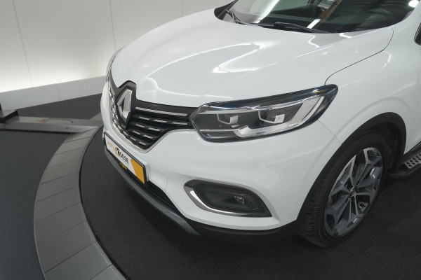 Renault Kadjar TCe 140 EDC Bose | Trekhaak | Panoramadak | Allseason Banden | Camera