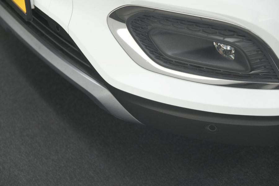 Renault Kadjar TCe 140 EDC Bose | Trekhaak | Panoramadak | Allseason Banden | Camera