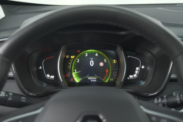 Renault Kadjar TCe 140 EDC Bose | Trekhaak | Panoramadak | Allseason Banden | Camera