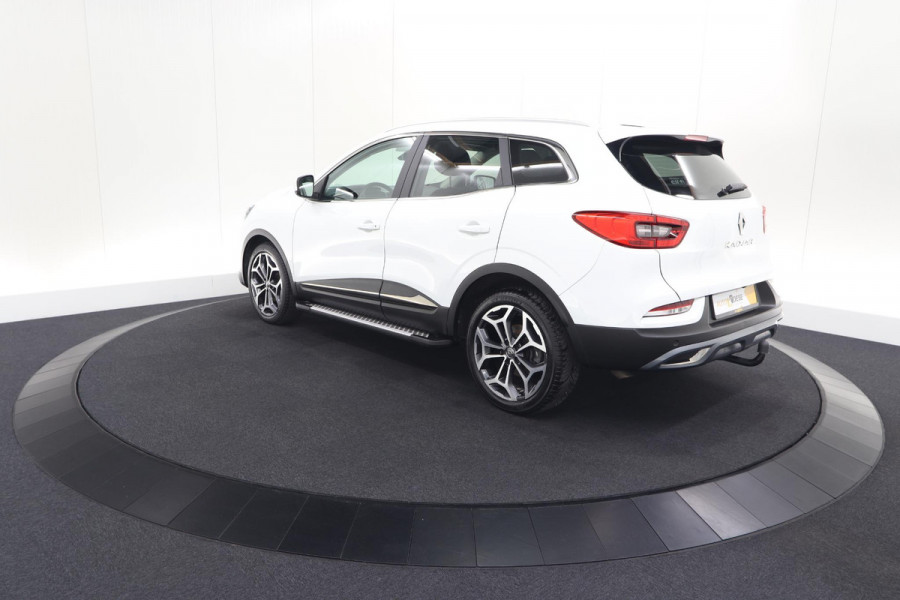 Renault Kadjar TCe 140 EDC Bose | Trekhaak | Panoramadak | Allseason Banden | Camera