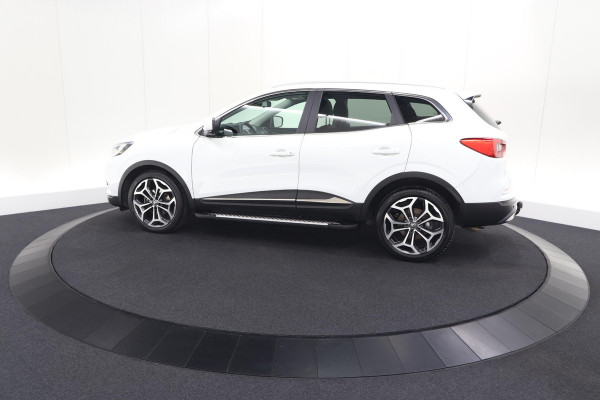 Renault Kadjar TCe 140 EDC Bose | Trekhaak | Panoramadak | Allseason Banden | Camera