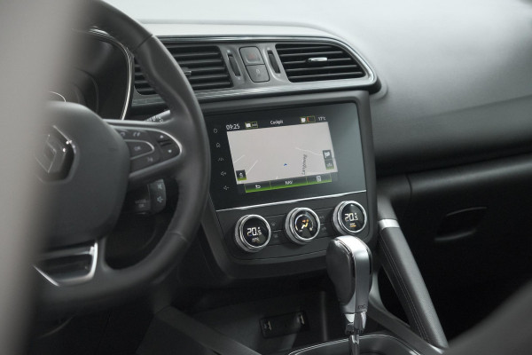 Renault Kadjar TCe 140 EDC Bose | Trekhaak | Panoramadak | Allseason Banden | Camera