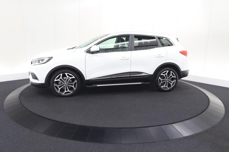 Renault Kadjar TCe 140 EDC Bose | Trekhaak | Panoramadak | Allseason Banden | Camera
