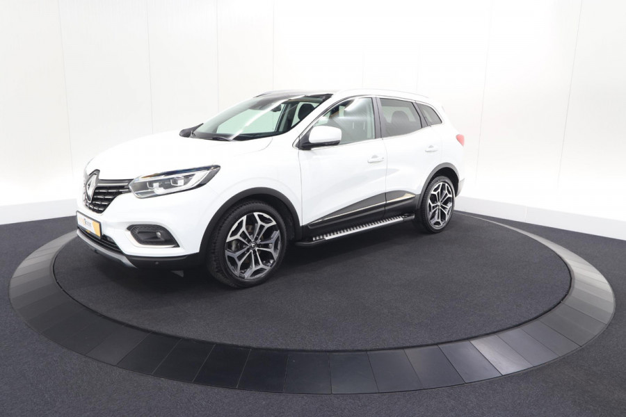 Renault Kadjar TCe 140 EDC Bose | Trekhaak | Panoramadak | Allseason Banden | Camera