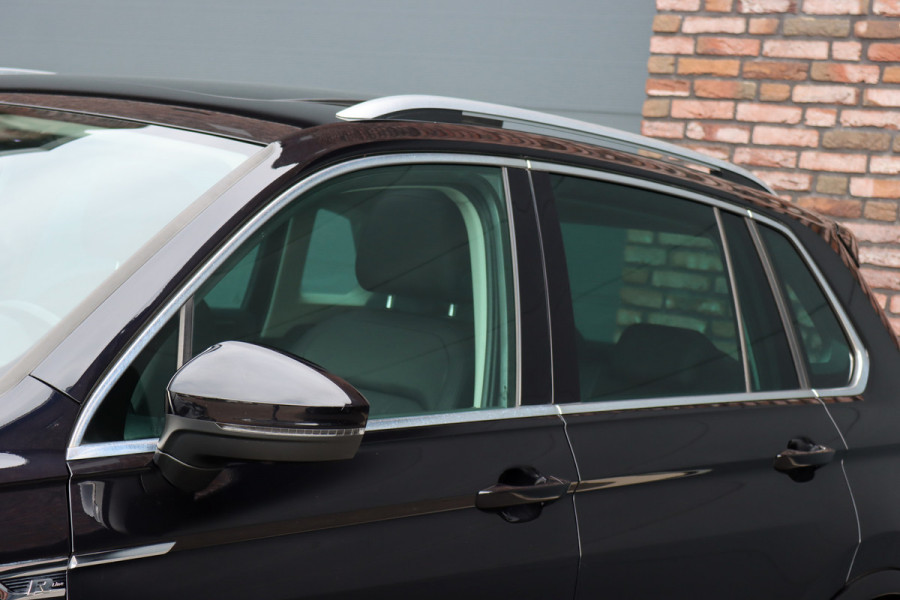Volkswagen Tiguan 1.4 TSI ACT Comfortline Business R | Panoramadak | Trekhaak | Memory | Leder | Stoelverwarming | Surround Camera | Active-Lighting |