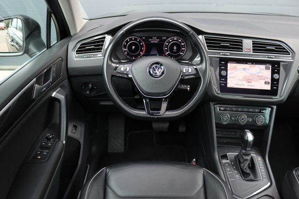 Volkswagen Tiguan 1.4 TSI ACT Comfortline Business R | Panoramadak | Trekhaak | Memory | Leder | Stoelverwarming | Surround Camera | Active-Lighting |