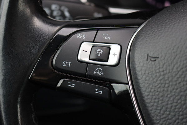 Volkswagen Tiguan 1.4 TSI ACT Comfortline Business R | Panoramadak | Trekhaak | Memory | Leder | Stoelverwarming | Surround Camera | Active-Lighting |