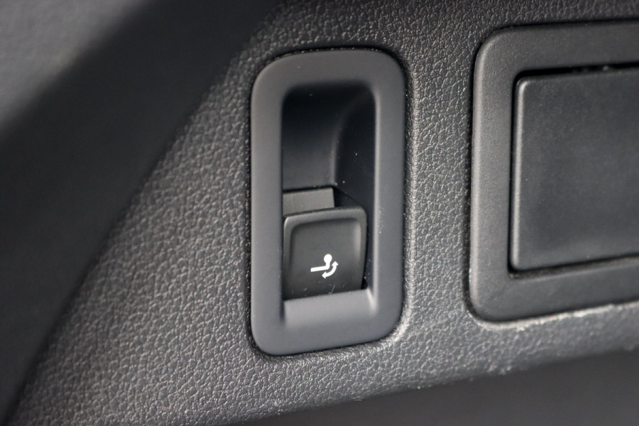 Volkswagen Tiguan 1.4 TSI ACT Comfortline Business R | Panoramadak | Trekhaak | Memory | Leder | Stoelverwarming | Surround Camera | Active-Lighting |