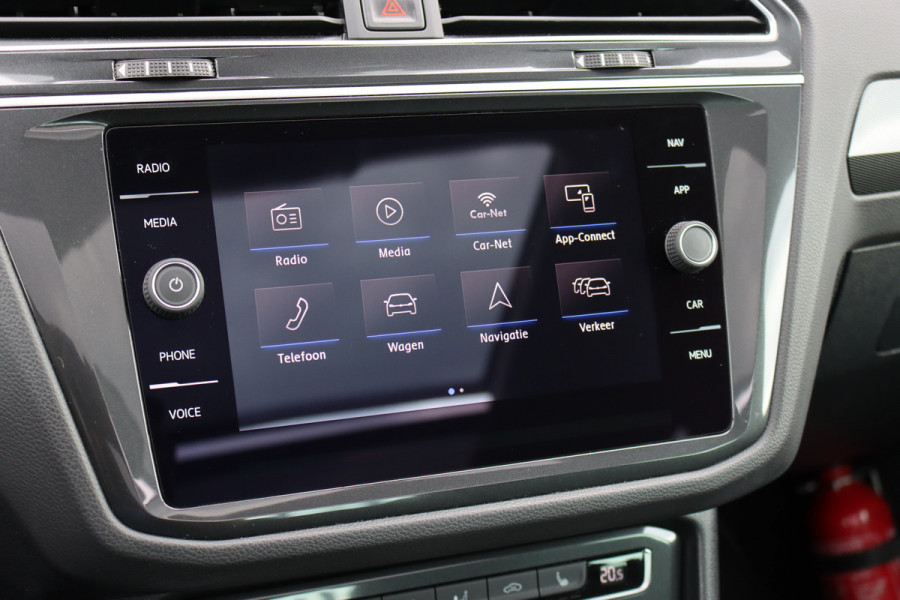 Volkswagen Tiguan 1.4 TSI ACT Comfortline Business R | Panoramadak | Trekhaak | Memory | Leder | Stoelverwarming | Surround Camera | Active-Lighting |