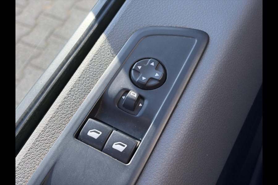 Peugeot Expert 1.5 BlueHDI 100 Premium*HAAK*CRUISE*A/C*PDC*TEL*