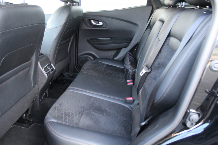 Renault Kadjar 1.3-140pk TCe Black Edition AUTOMAAT ! Zeer nette en luxe Renault Kadjar, slechts 103389 KM, Trekhaak, Led, Climate Controle, Cruise Controle,