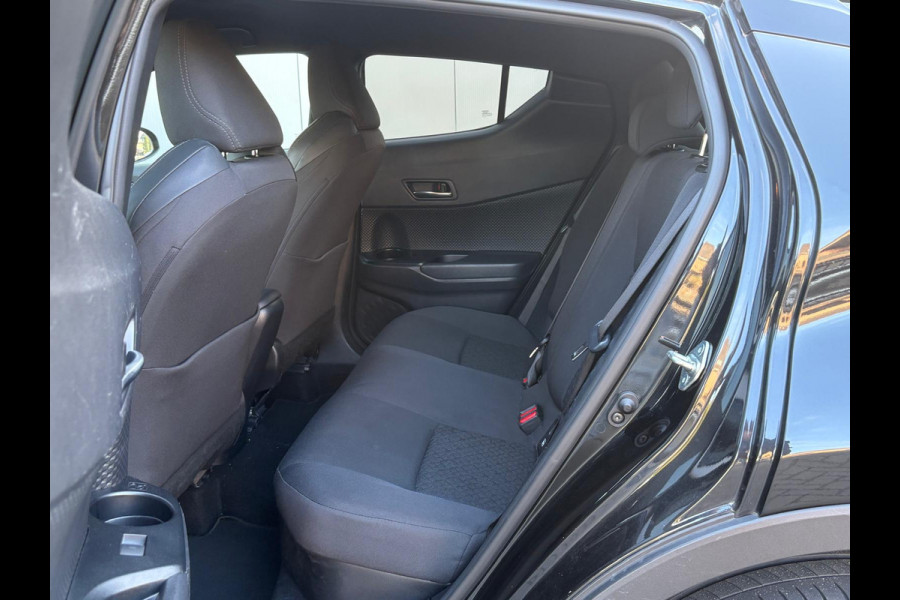 Toyota C-HR 1.8 Hybrid Automaat Dynamic Carplay-android/Camera/Parkeerhulp/Adapt.-cruise/Keyfree