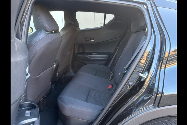 Toyota C-HR 1.8 Hybrid Automaat Dynamic Carplay-android/Camera/Parkeerhulp/Adapt.-cruise/Keyfree