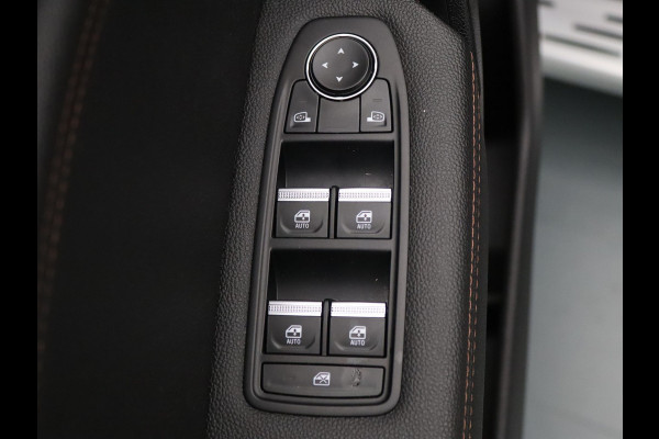 Renault Captur 140pk TCe Initiale Paris Apple Carplay/Android Auto | Climate