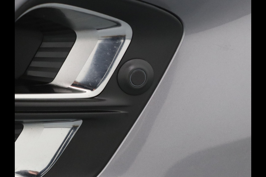 Renault Captur 140pk TCe Initiale Paris Apple Carplay/Android Auto | Climate