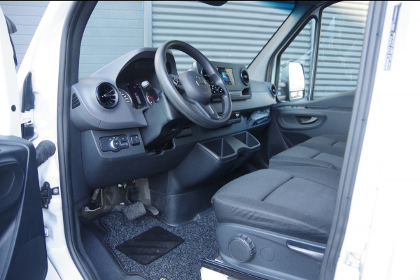 Mercedes-Benz Sprinter 516 2.2 CDI N1! DUBBELLUCHT BAKWAGEN, LAADKLEP, ZIJDEUR, AUT. 3-ZITS, 3.5T TREKHAAK, CLIMA, NAVI, CRUISE, MEUBELBAK. NL AUTO, NA