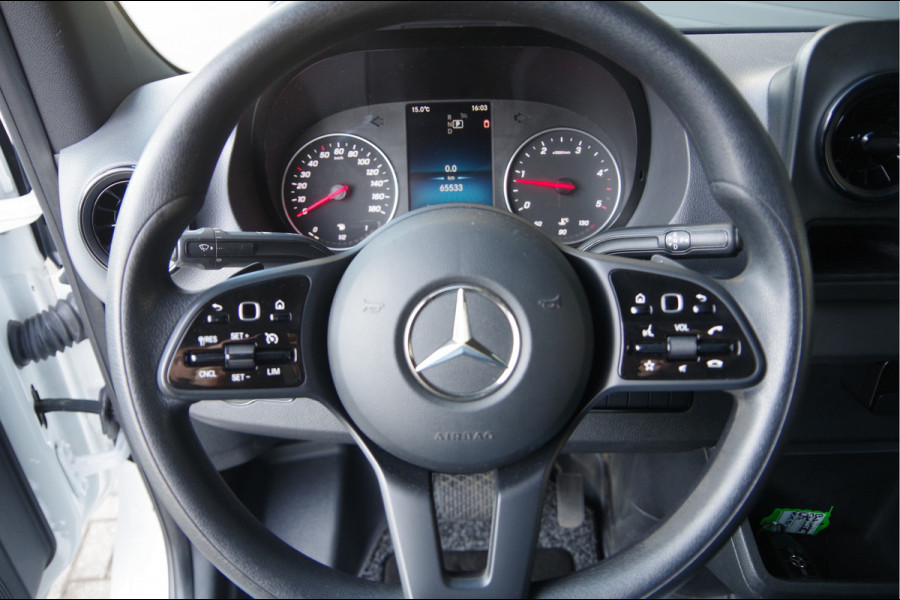 Mercedes-Benz Sprinter 516 2.2 CDI N1! DUBBELLUCHT BAKWAGEN, LAADKLEP, ZIJDEUR, AUT. 3-ZITS, 3.5T TREKHAAK, CLIMA, NAVI, CRUISE, MEUBELBAK. NL AUTO, NA