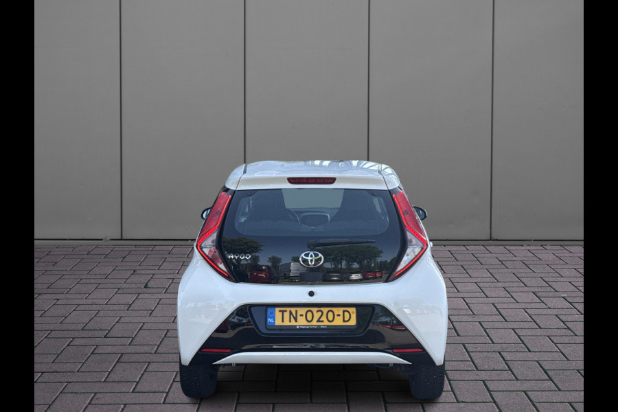 Toyota Aygo 1.0 VVT-i x-play | Cruisec. | Camera | Airco | Carplay | Sportvelgen