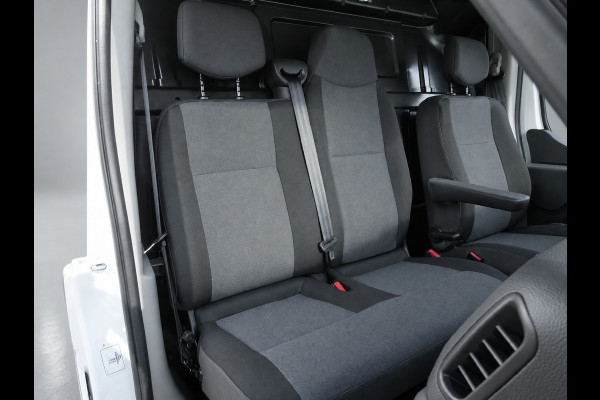 Renault Master T35 2.3 dCi 135 L2H2 Comfort Groot NAVI AIRCO TREKHAAK ZEER NETJES