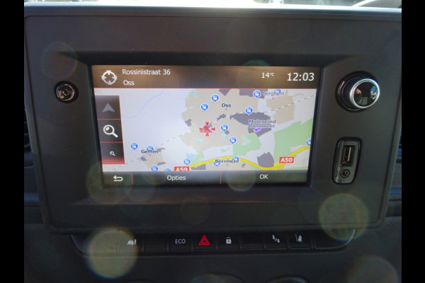 Renault Master T35 2.3 dCi 135 L2H2 Comfort Groot NAVI AIRCO TREKHAAK ZEER NETJES