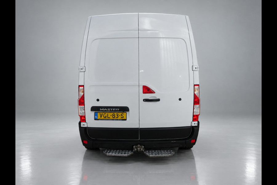 Renault Master T35 2.3 dCi 135 L2H2 Comfort Groot NAVI AIRCO TREKHAAK ZEER NETJES