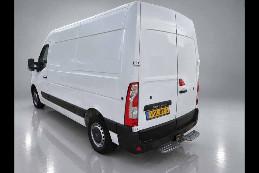 Renault Master T35 2.3 dCi 135 L2H2 Comfort Groot NAVI AIRCO TREKHAAK ZEER NETJES
