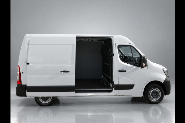 Renault Master T35 2.3 dCi 135 L2H2 Comfort Groot NAVI AIRCO TREKHAAK ZEER NETJES