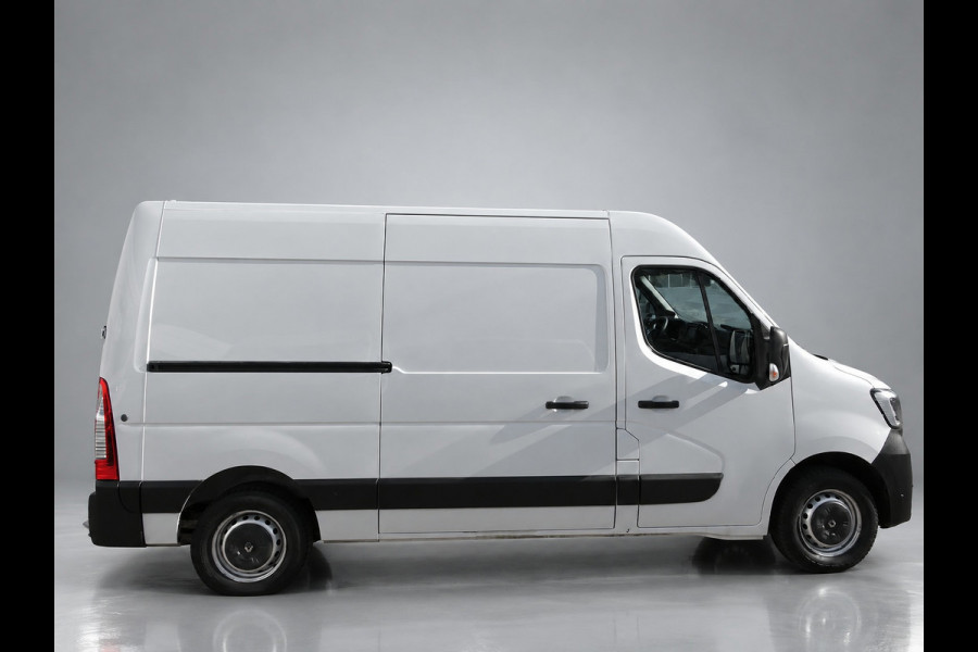 Renault Master T35 2.3 dCi 135 L2H2 Comfort Groot NAVI AIRCO TREKHAAK ZEER NETJES