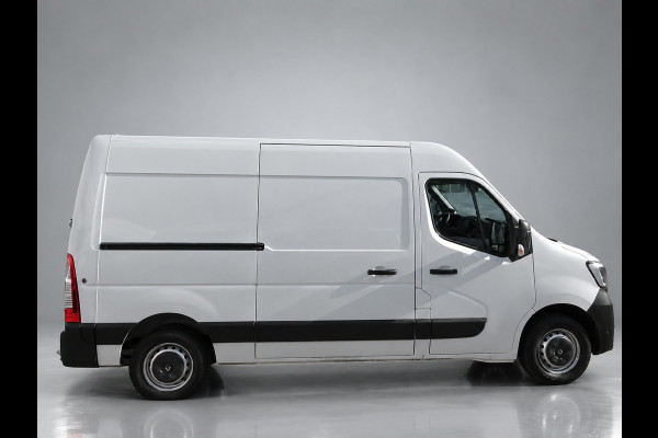Renault Master T35 2.3 dCi 135 L2H2 Comfort Groot NAVI AIRCO TREKHAAK ZEER NETJES