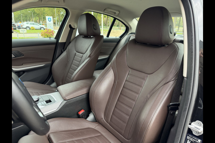 BMW 3-serie 320e PHEV / Camera / Leder / Carplay / Sensoren / Cruise /
