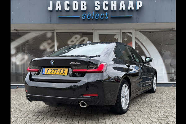 BMW 3-serie 320e PHEV / Camera / Leder / Carplay / Sensoren / Cruise /