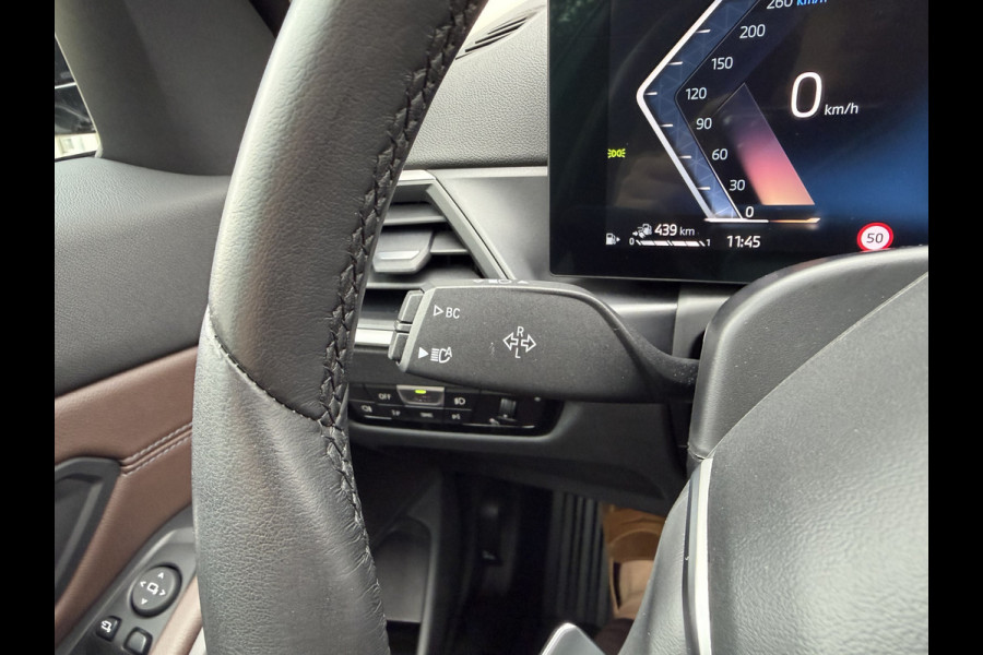 BMW 3-serie 320e PHEV / Camera / Leder / Carplay / Sensoren / Cruise /