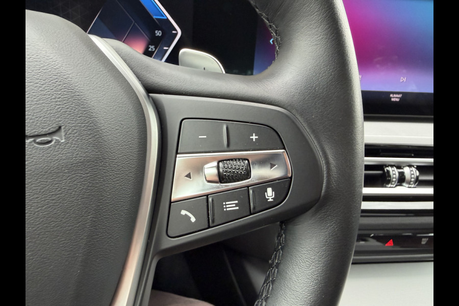 BMW 3-serie 320e PHEV / Camera / Leder / Carplay / Sensoren / Cruise /