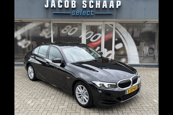 BMW 3-serie 320e PHEV / Camera / Leder / Carplay / Sensoren / Cruise /