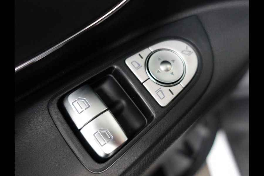 Mercedes-Benz Vito 114 CDI L2 Select Automaat Achterklep 17" Lm velgen Parkeercamera 3 Zits Dakrails LED verlichting Trekhaak