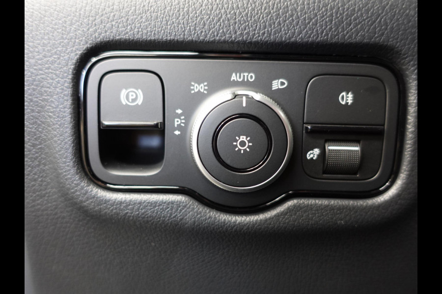 Mercedes-Benz Vito 114 CDI L2 Select Automaat Achterklep 17" Lm velgen Parkeercamera 3 Zits Dakrails LED verlichting Trekhaak